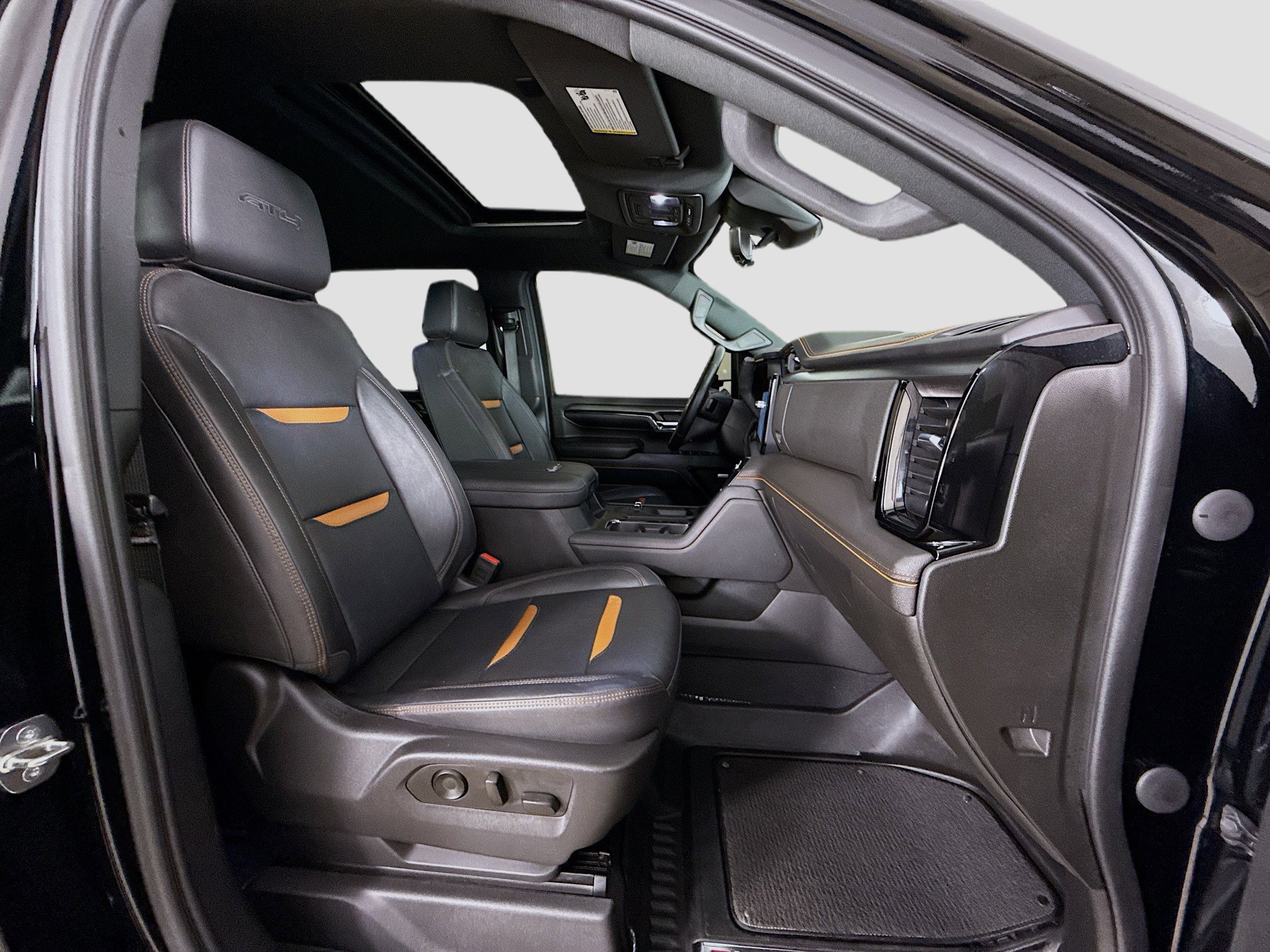 Used 2024 GMC Sierra 2500 AT4 w/ Technology Package image 31