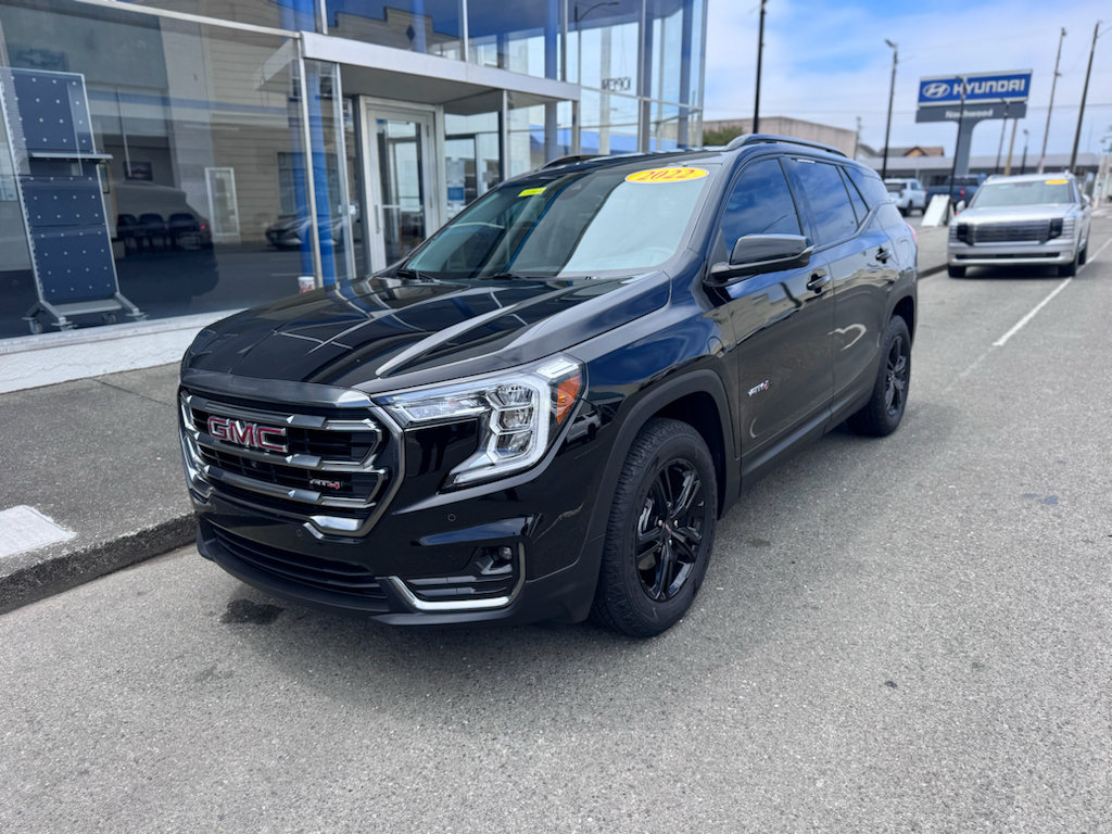 Used 2022 GMC Terrain AT4 w/ Infotainment Package II AWD/4WD image 3