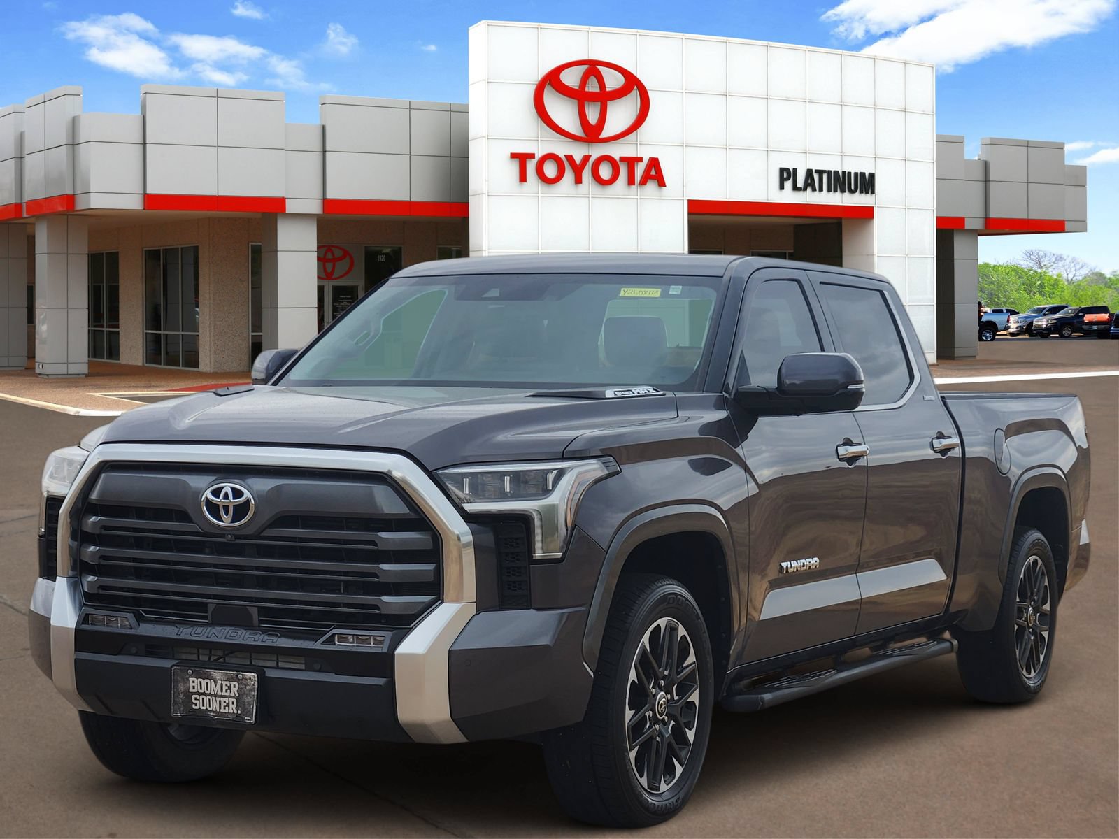 Used 2022 Toyota Tundra Limited AWD/4WD image 2
