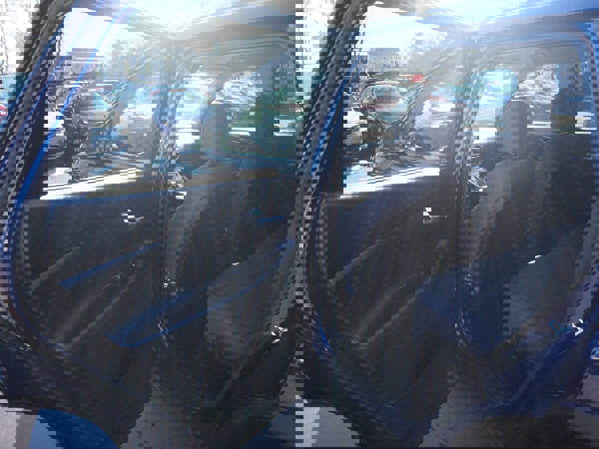 Used 2022 Hyundai Santa Fe SE image 25