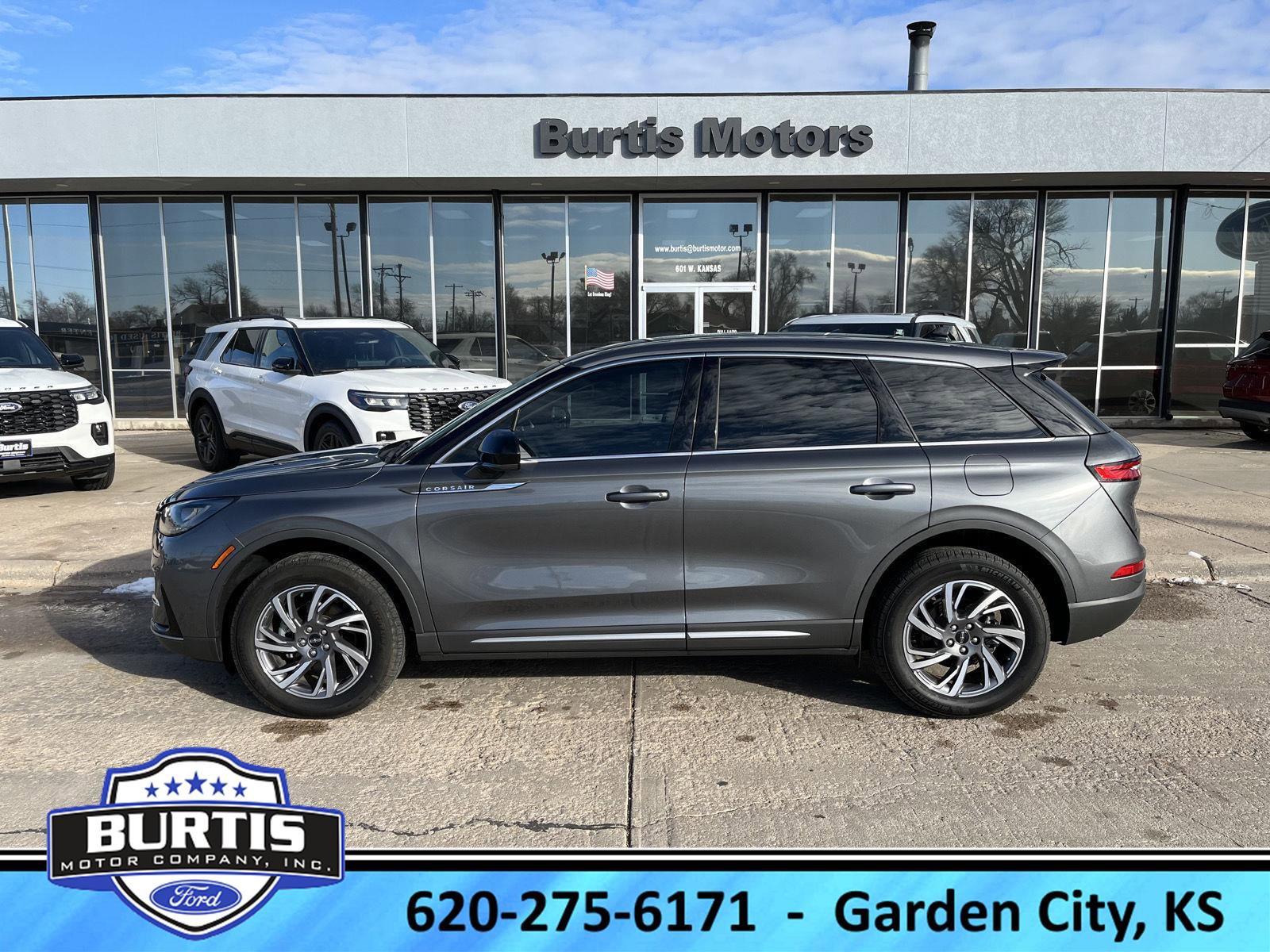 Used 2024 Lincoln Corsair FWD image 1