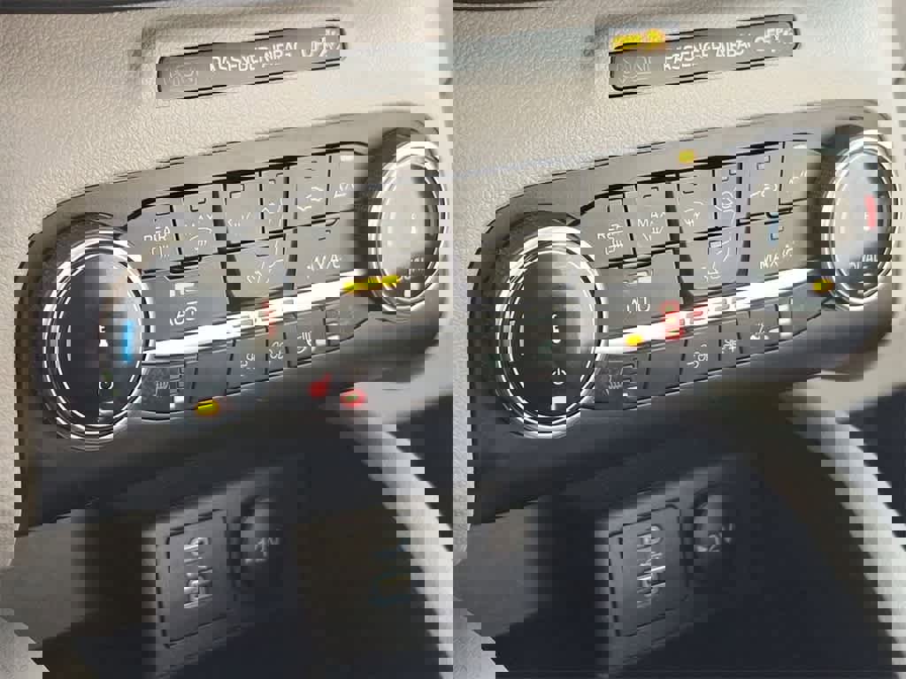 Used 2023 Ford Escape Active image 25