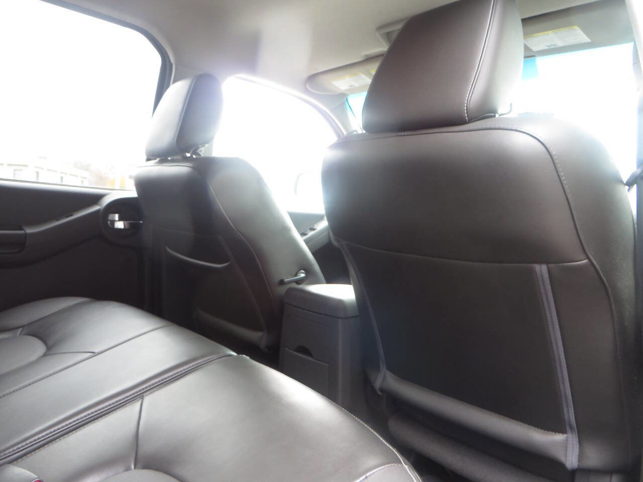 Used 2015 Nissan Xterra PRO-4X w/ Pro-4x Leather Package image 39