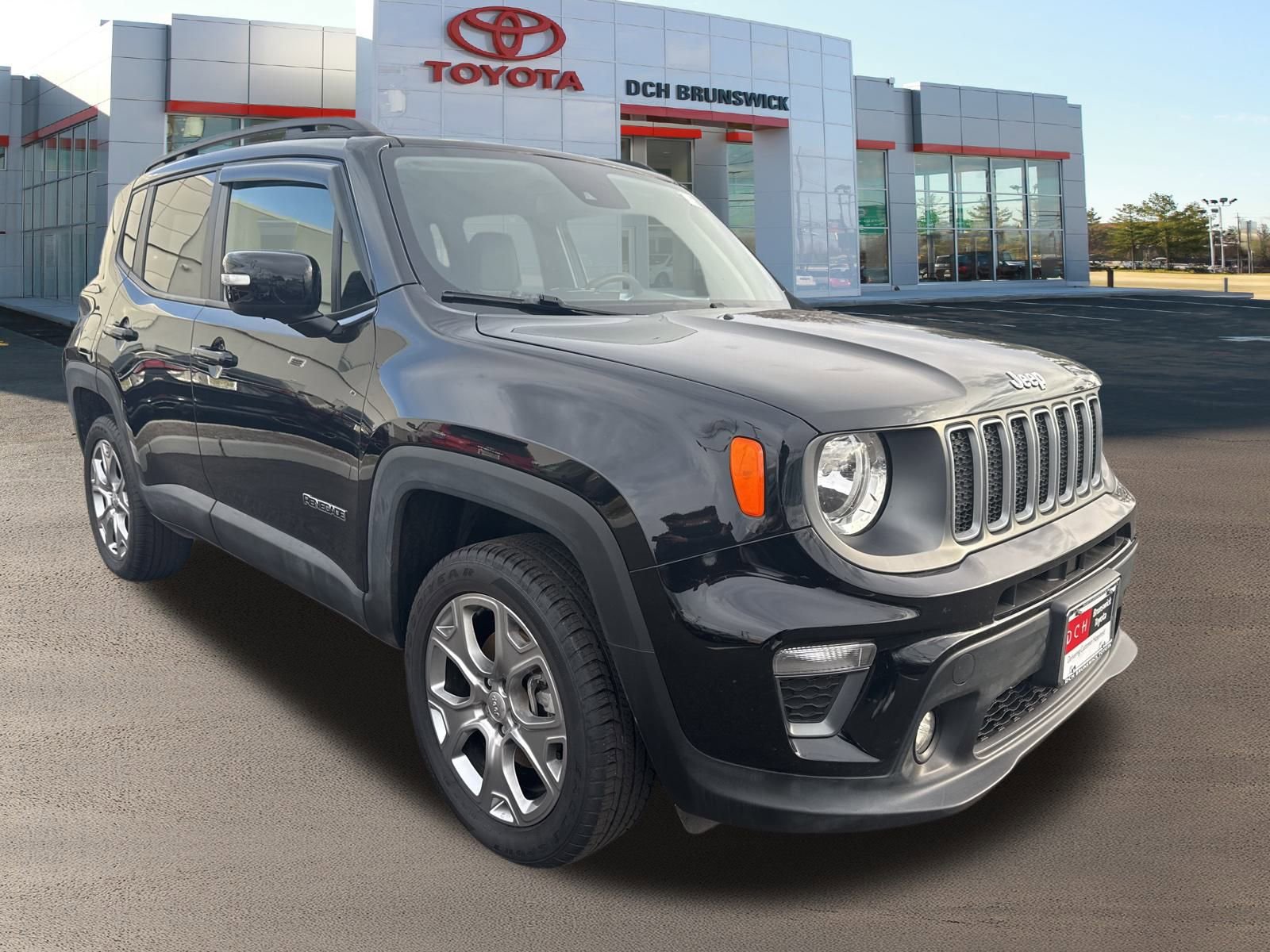 Used 2022 Jeep Renegade Limited image 3