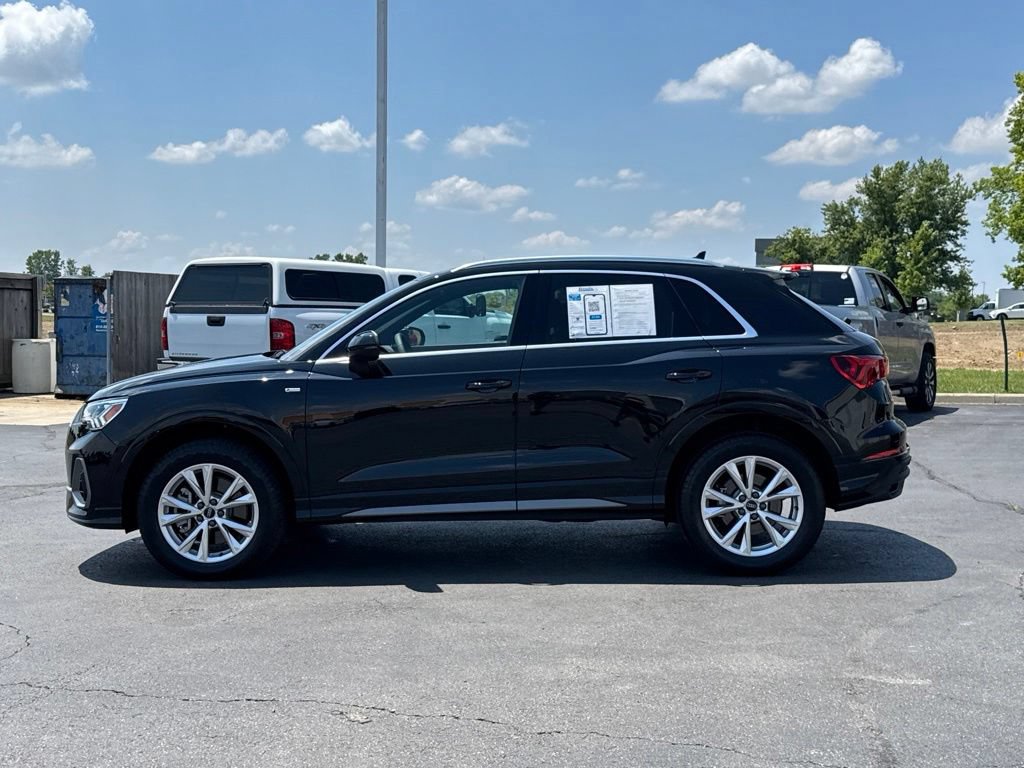 Used 2023 Audi Q3 2.0T Premium w/ Convenience Package AWD/4WD image 4