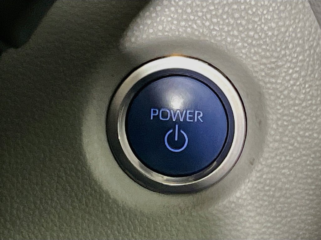 Used 2022 Toyota Corolla LE FWD image 20