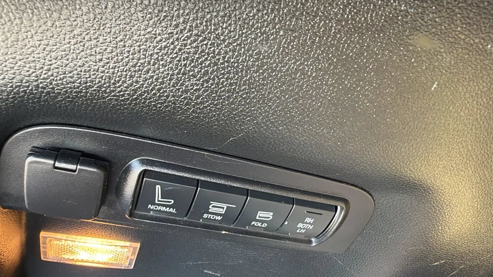 Used 2016 Ford Explorer Limited w/ Equipment Group 301A AWD/4WD image 60