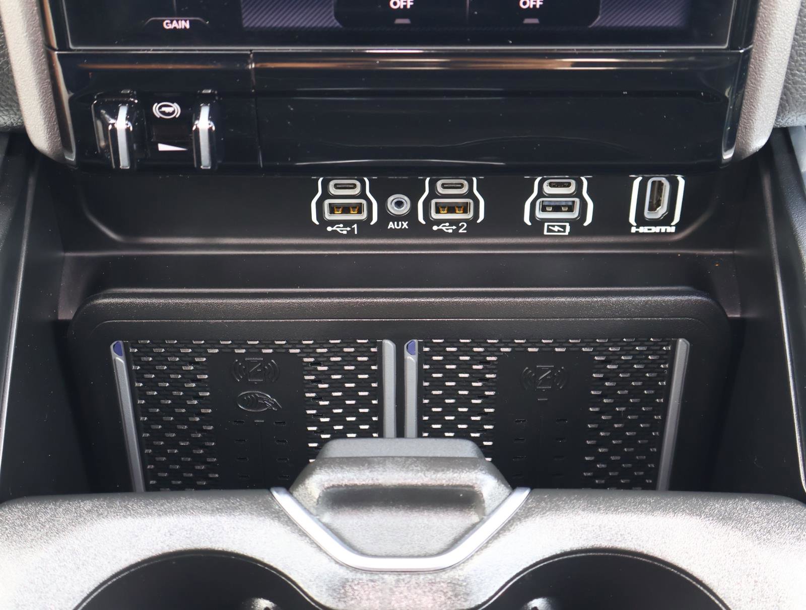 Used 2026 RAM 1500 Laramie w/ Night Edition image 27