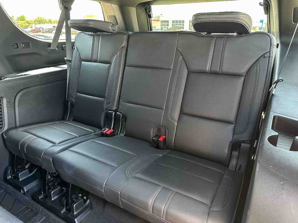 Used 2023 Chevrolet Suburban RST w/ Luxury Package AWD/4WD image 20