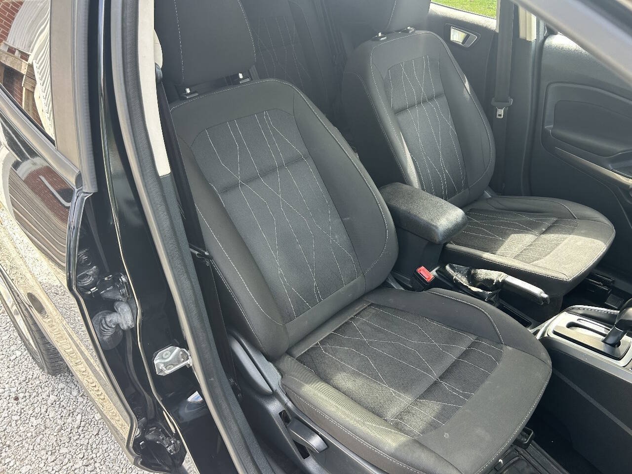 Used 2019 Ford EcoSport SE FWD image 22