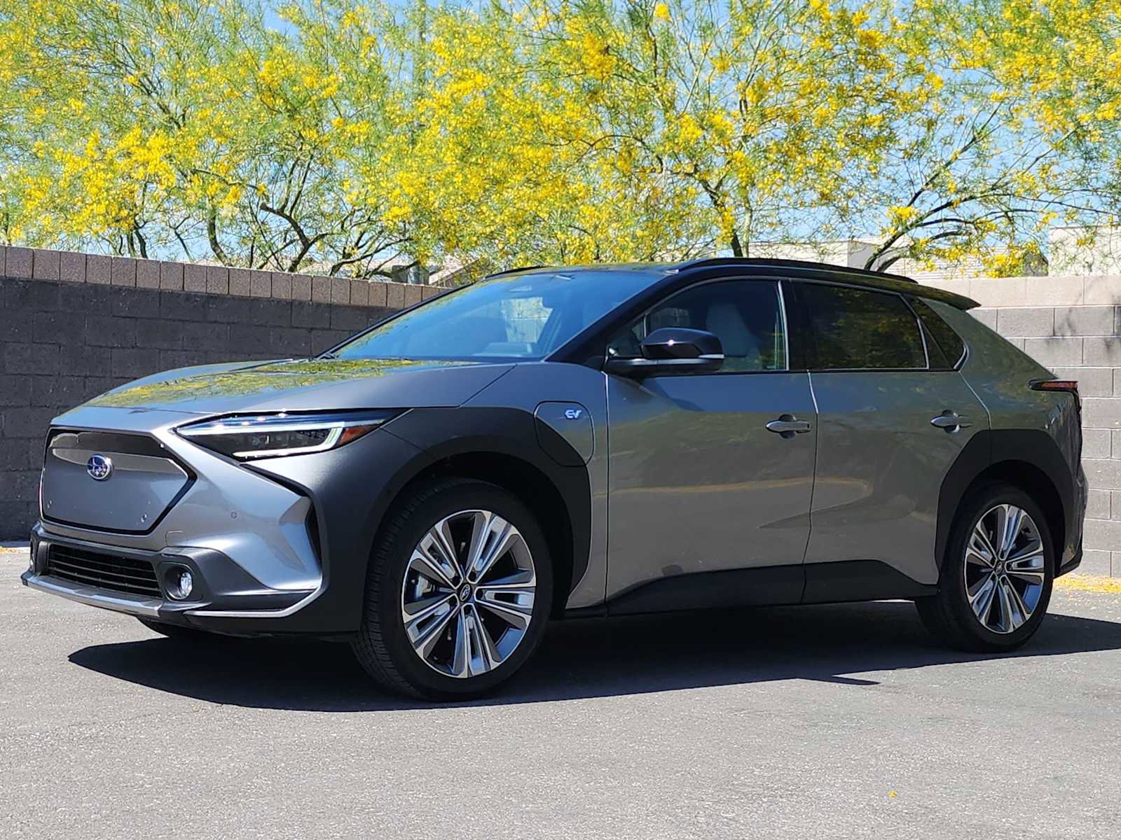 Used 2024 Subaru Solterra Touring image 5