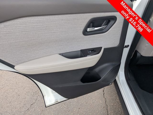 Used 2021 Nissan Rogue SV image 9