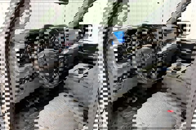 Used 2022 Ford F150 XLT w/ Trailer Tow Package image 16