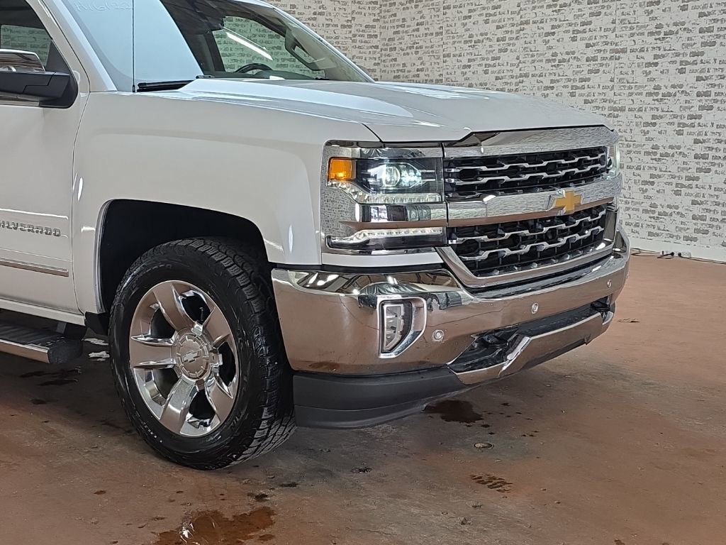 Used 2017 Chevrolet Silverado 1500 LTZ w/ Sport Package image 8