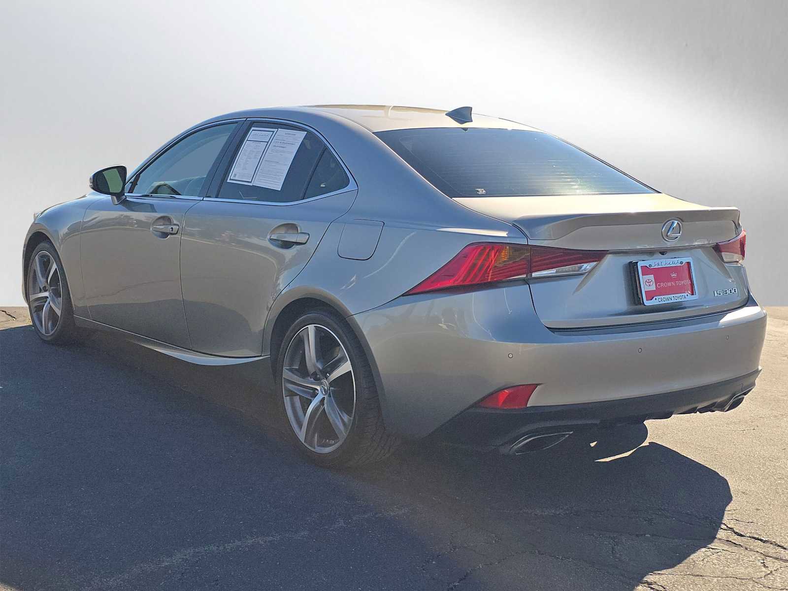 Used 2018 Lexus IS 300 image 5