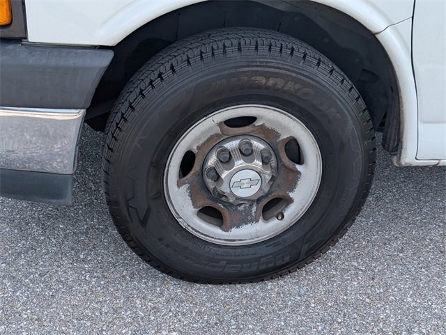 Used 2017 Chevrolet Express 3500 LT w/ LT Preferred Equipment Group image 5