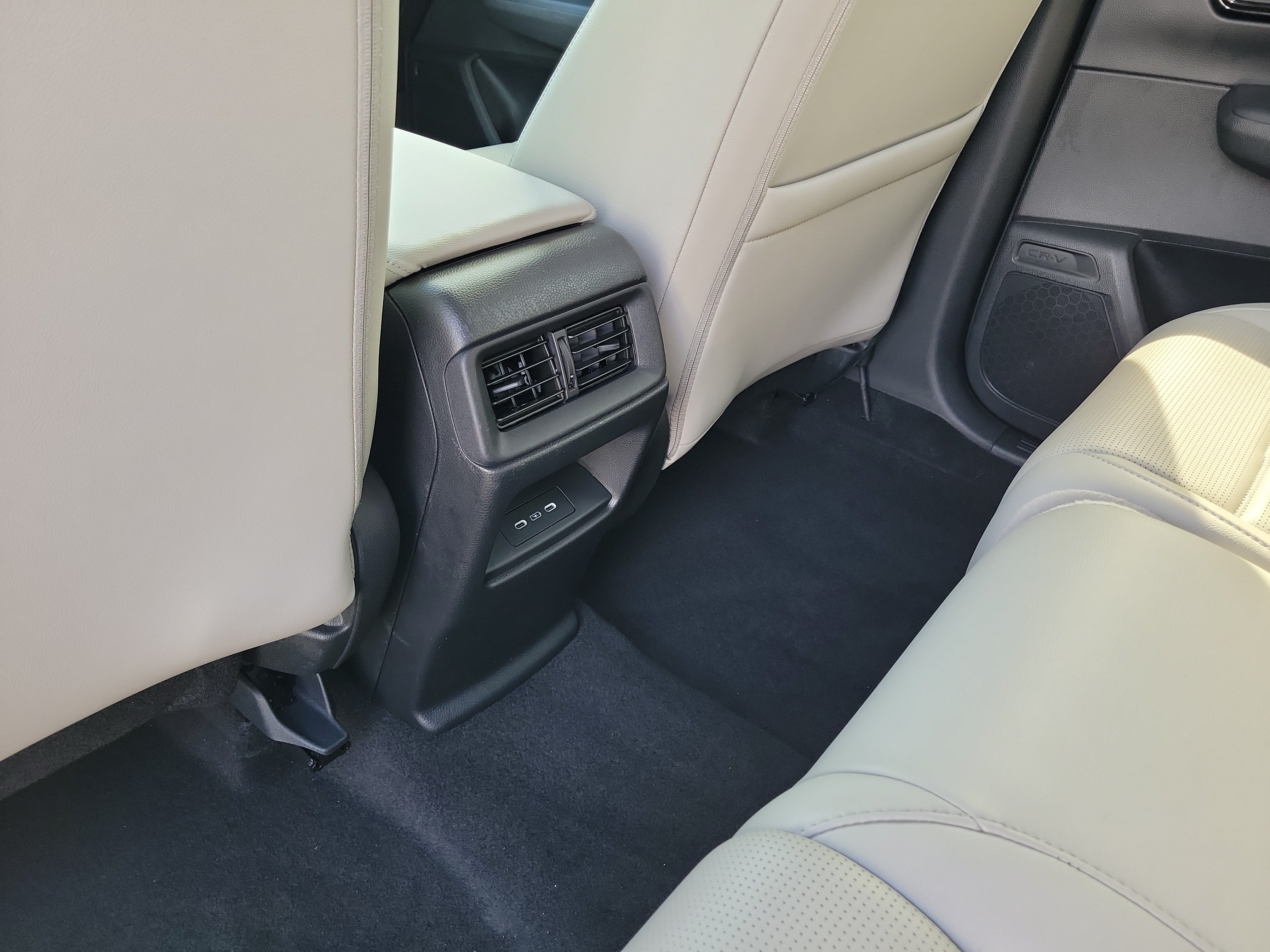 Used 2024 Honda CR-V EX-L image 12