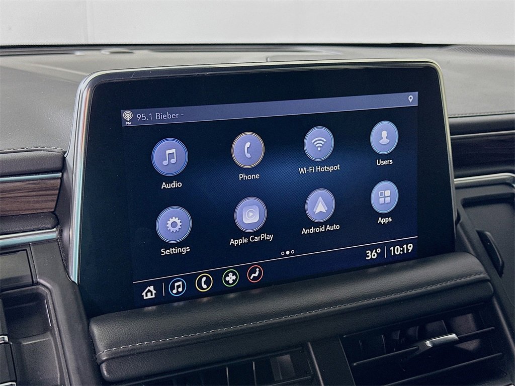 Used 2021 Chevrolet Suburban LT image 27