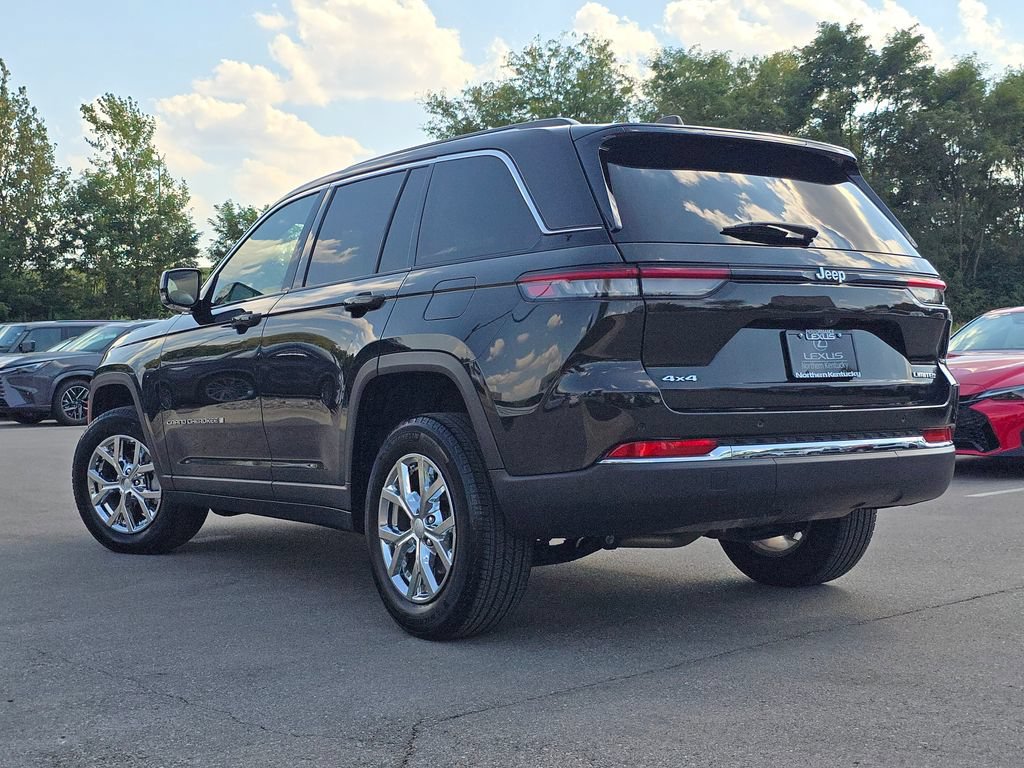 Used 2024 Jeep Grand Cherokee Limited AWD/4WD image 23