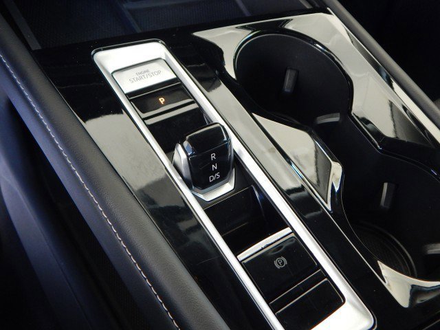 Used 2024 Volkswagen Atlas SE image 23