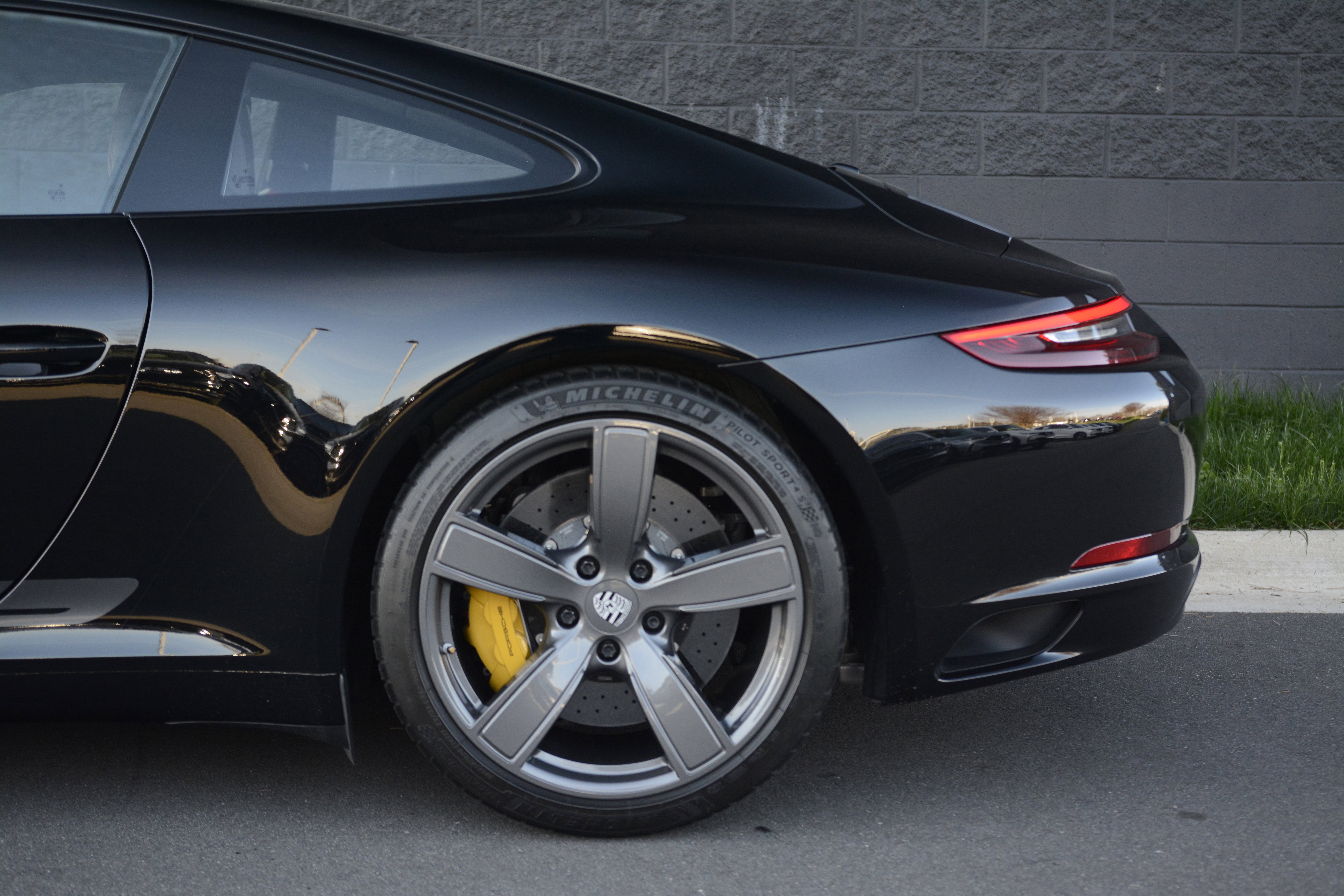 Certified 2018 Porsche 911 Carrera T image 36