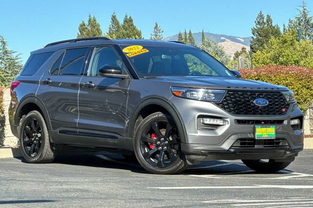 Used 2022 Ford Explorer ST w/ ST Street Pack AWD/4WD image 2