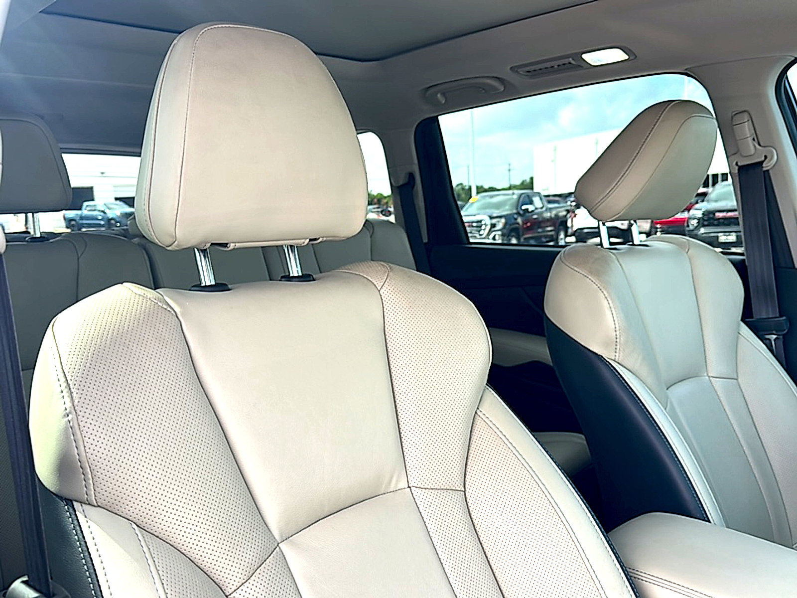 Used 2020 Subaru Ascent Limited w/ Technology Package AWD/4WD image 25