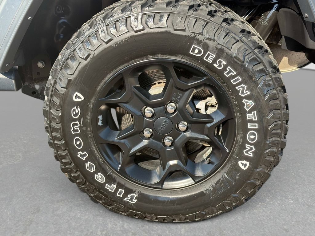 Used 2023 Jeep Wrangler Unlimited w/ Cold Weather Group AWD/4WD image 12
