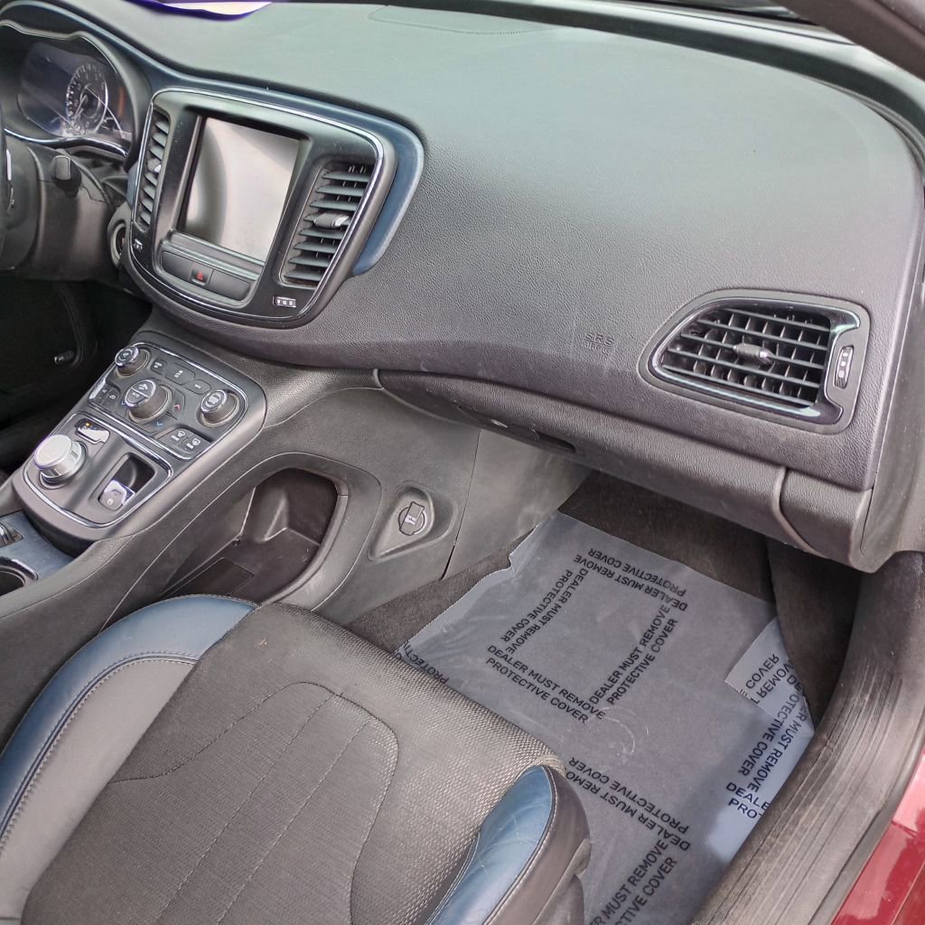 Used 2015 Chrysler 200 S w/ Navigation & Sound Group I FWD image 21