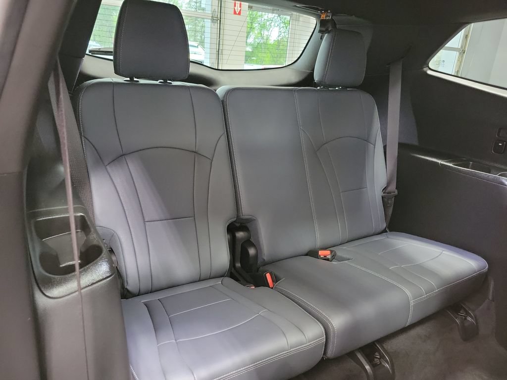 Used 2023 Buick Enclave Essence w/ Experience Buick Package AWD/4WD image 18