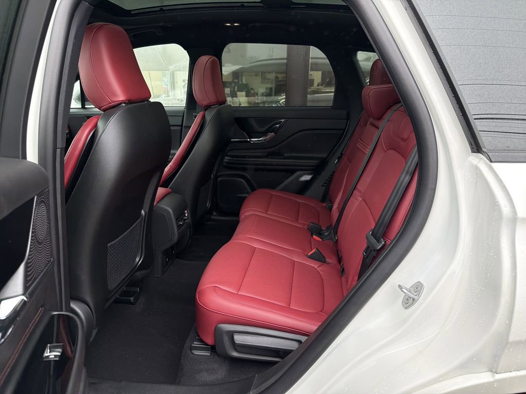 New 2026 Lincoln Corsair Reserve w/ Jet Appearance Package image 6