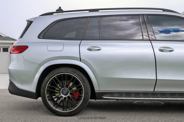 Used 2026 Mercedes-Benz GLS 63 AMG 4MATIC image 10