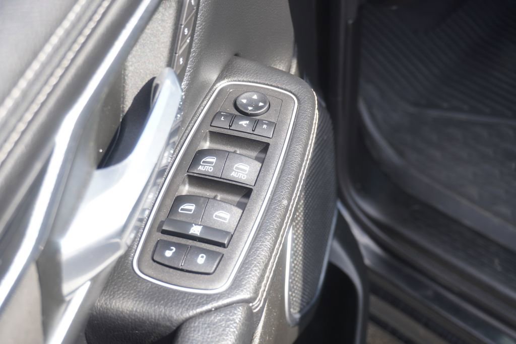 Used 2023 RAM 1500 Laramie AWD/4WD image 19
