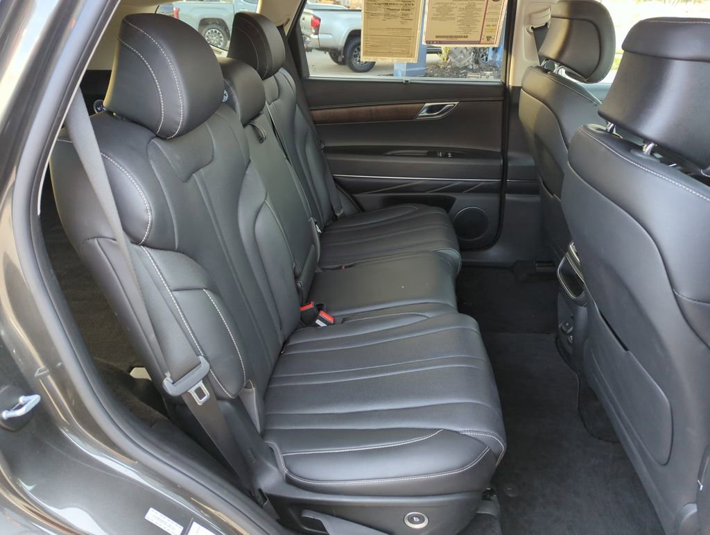 Used 2024 Genesis GV80 2.5T image 32