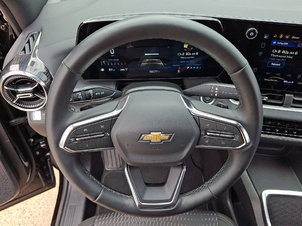 Used 2025 Chevrolet Equinox LT AWD/4WD image 18