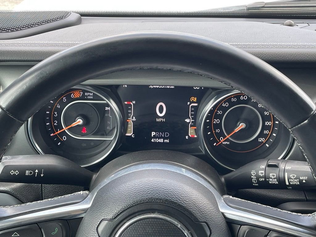 Used 2022 Jeep Wrangler Unlimited Sahara image 15