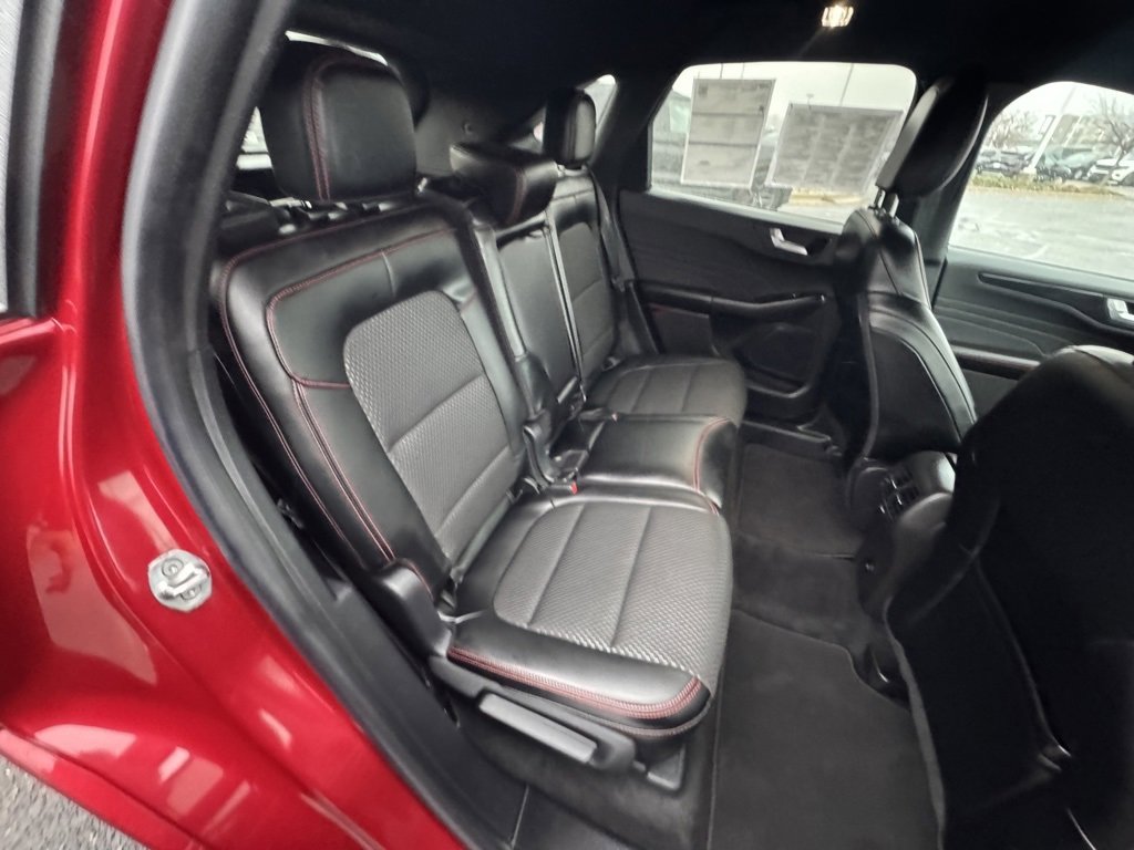 Certified 2024 Ford Escape ST-Line Select w/ Tech Pack #2 image 16