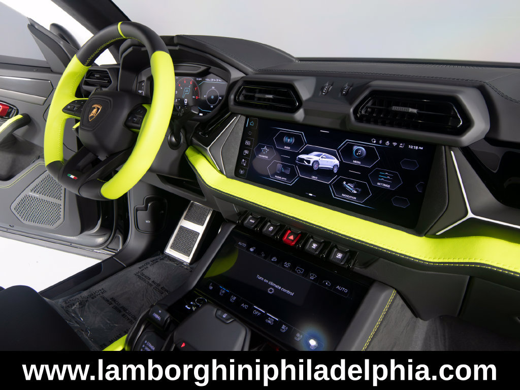 Used 2026 Lamborghini Urus S AWD/4WD image 34