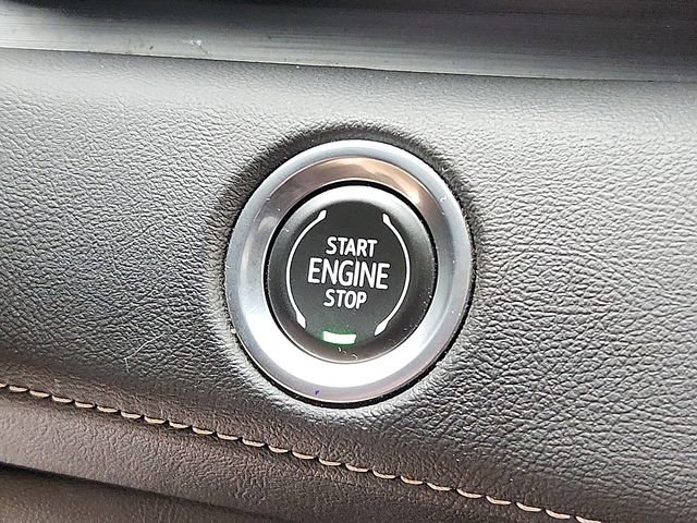 Used 2023 Cadillac Escalade Luxury image 23