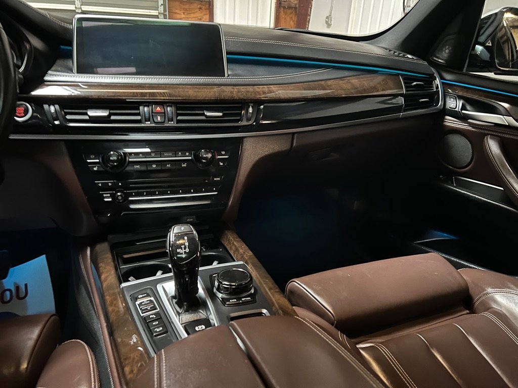 Used 2017 BMW X5 xDrive50i image 28