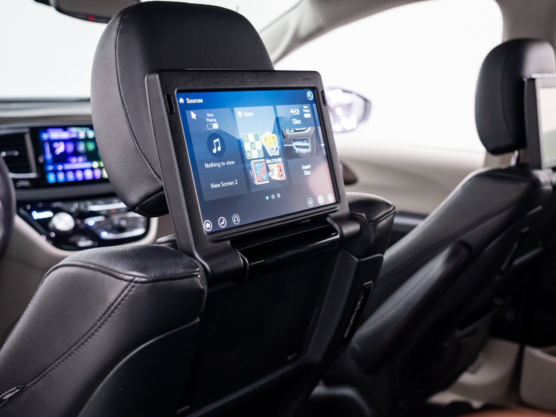Used 2017 Chrysler Pacifica Touring-L Plus w/ Advanced Safetytec Group FWD image 21