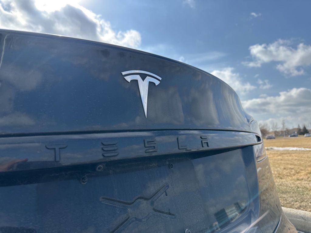 Used 2022 Tesla Model S image 4