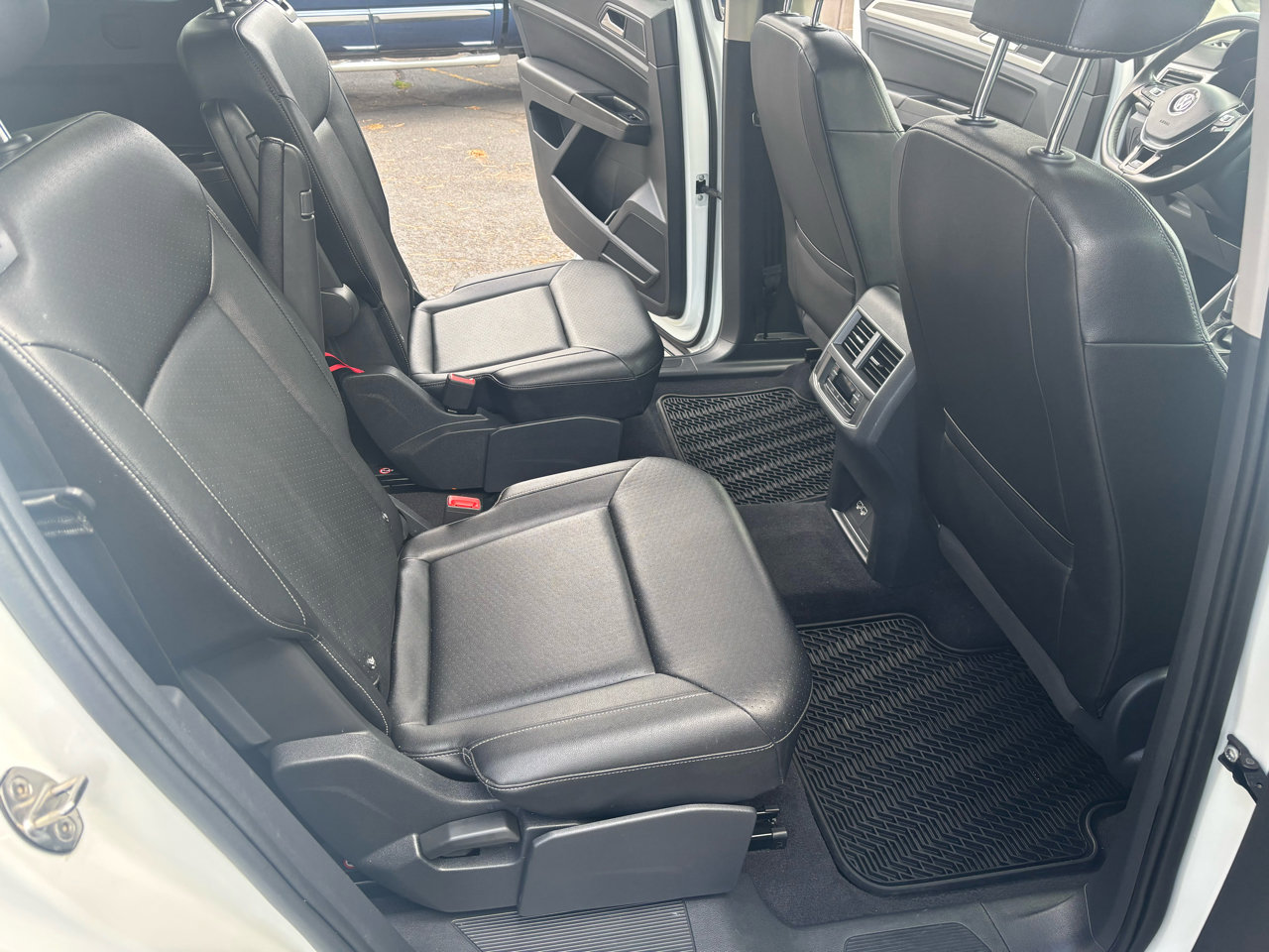 Used 2019 Volkswagen Atlas SEL R-Line image 10