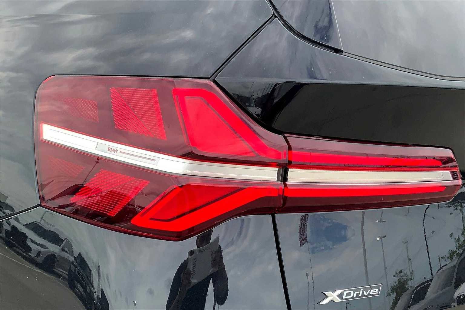 New 2025 BMW X3 xDrive30i w/ Premium Package image 14