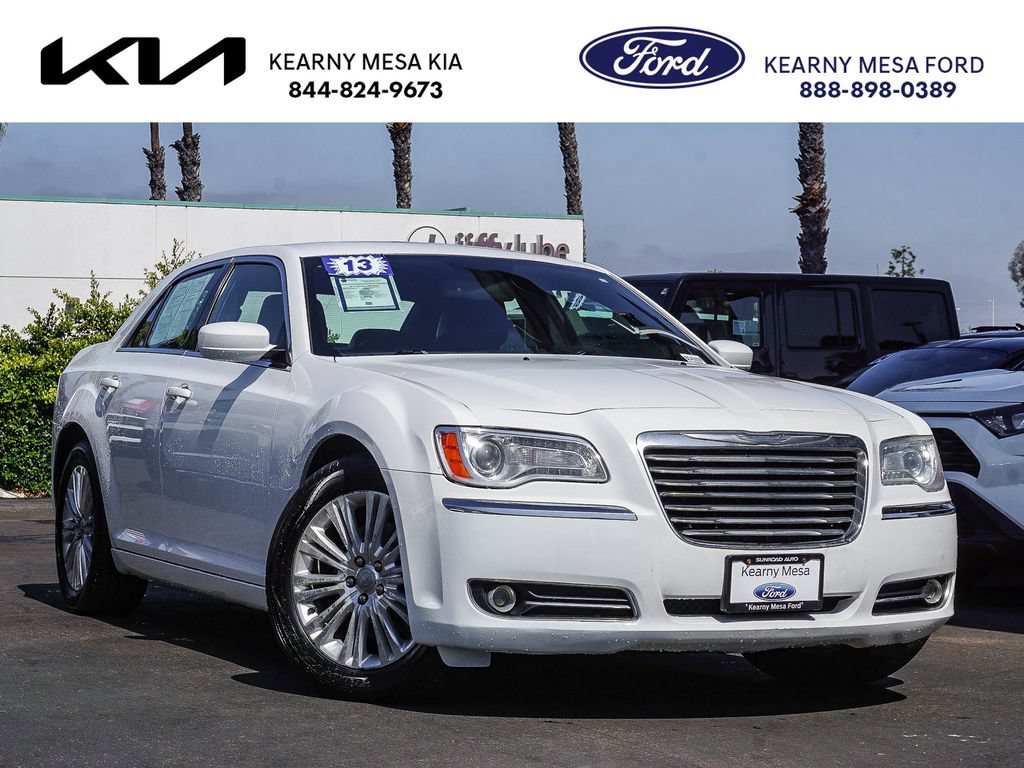 Used 2013 Chrysler 300 AWD w/ Driver Convenience Group image 1