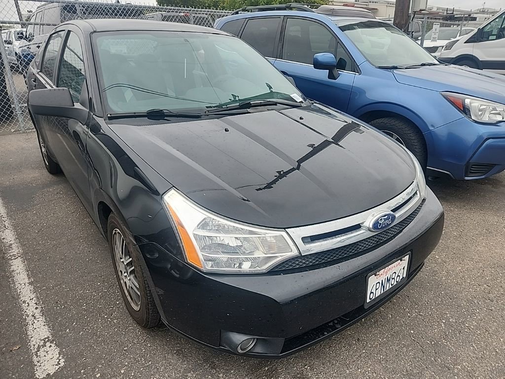 Used 2011 Ford Focus SE w/ 201A Rapid Spec Order Code FWD image 1