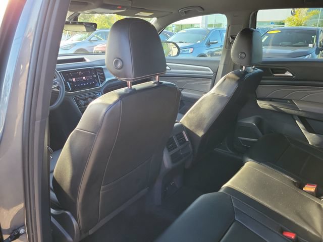 Certified 2023 Volkswagen Atlas Cross Sport SE w/ Black Wheel Package FWD image 10