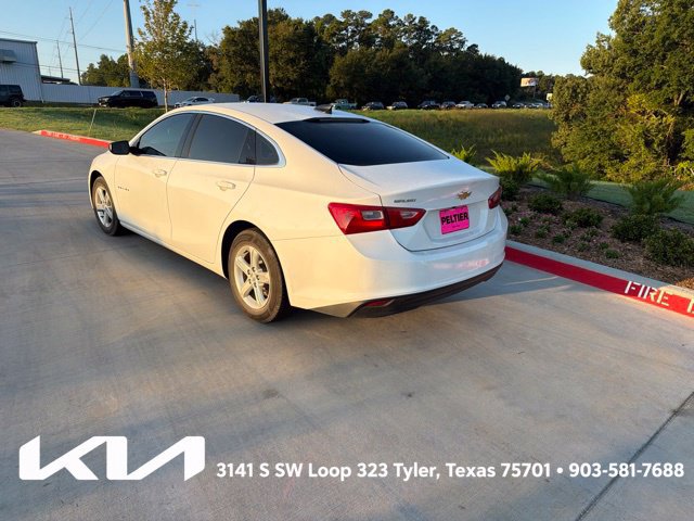 Used 2022 Chevrolet Malibu LS w/ LPO, Convenience Package 1 FWD image 8