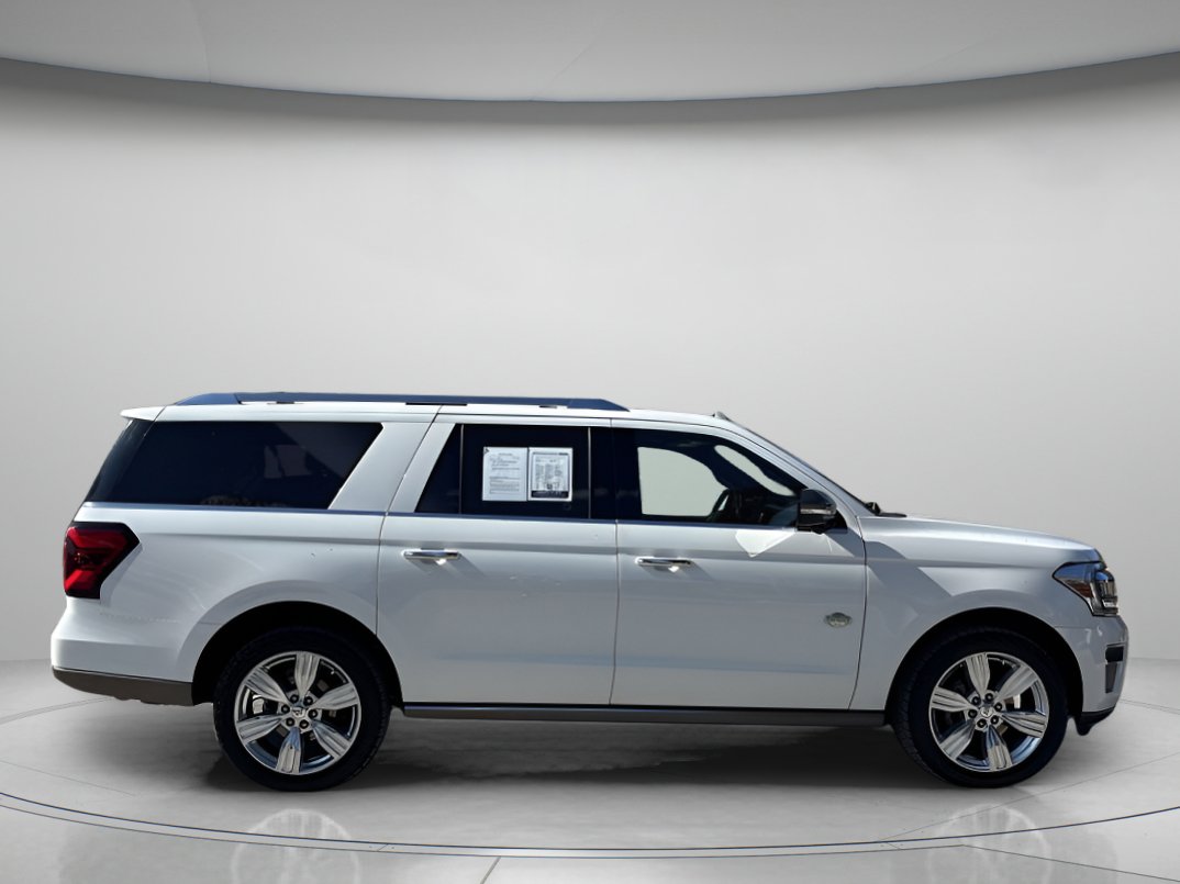 Used 2023 Ford Expedition Max King Ranch image 2
