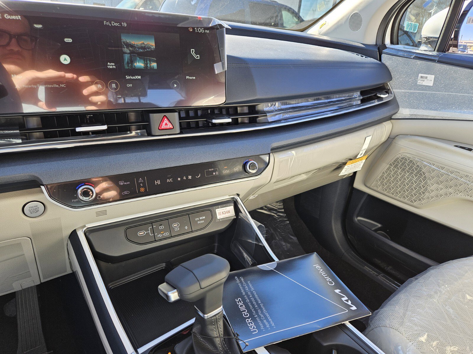 New 2026 Kia Carnival EX image 13